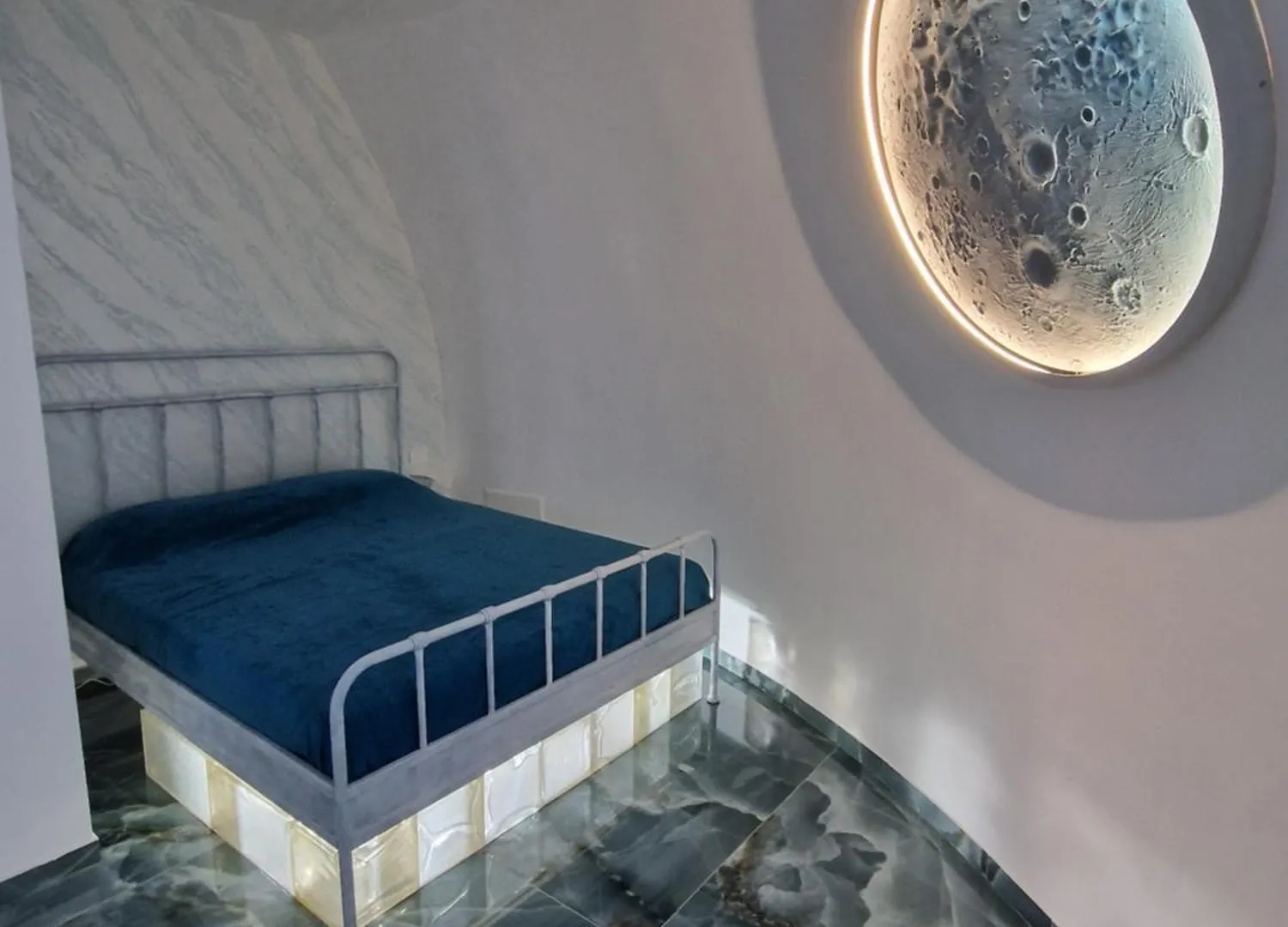 The Igloo Milano Villa