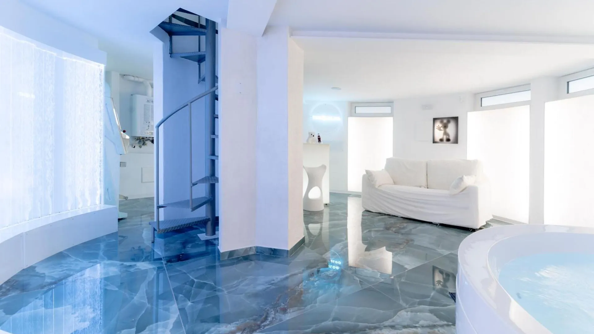 The Igloo Milano Villa Italy