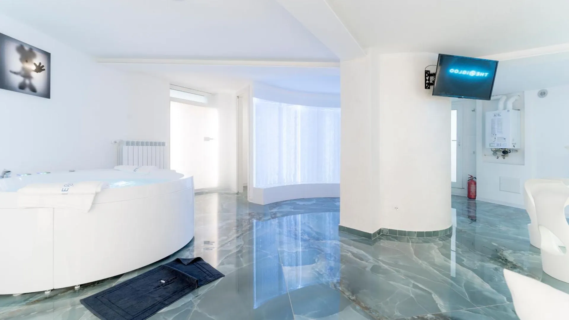 The Igloo Milano Villa